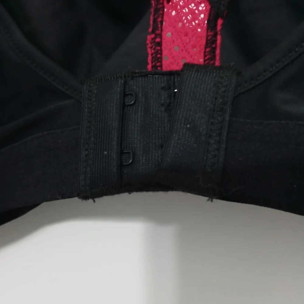 Hanes Flex Fit Comfort Moisture Wicking Black Pink Bra St Small G506